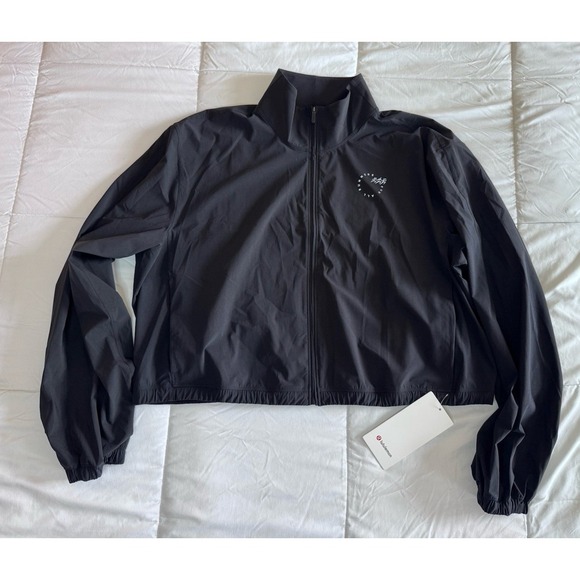New Lululemon Run Crew Graphic Cinch-Hem Jacket Sz XL Black Limited Edition Rain - Picture 1 of 13